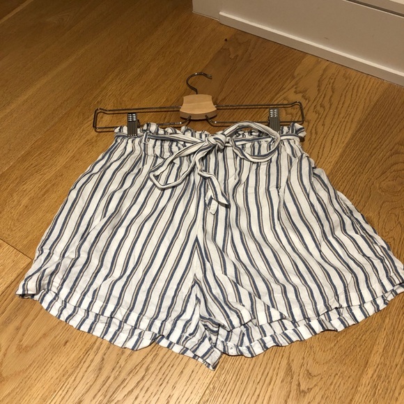 Striped High Waisted Shorts - Picture 1 of 2